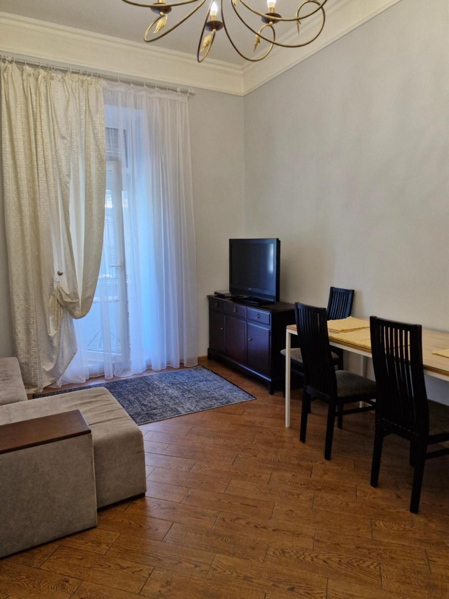 Затишна Квартира На Майдані Незалежності Kyiv Exterior photo